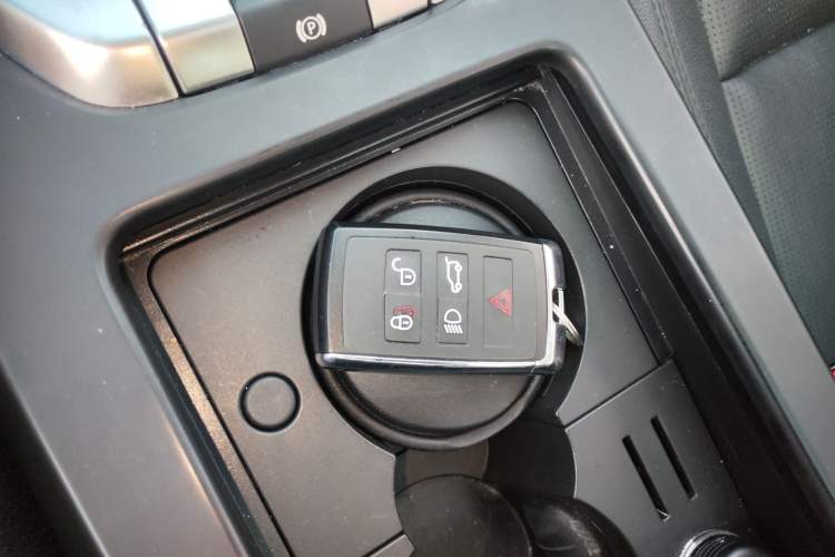 Used Land Rover Discovery Sport 2018 240 PS SE Version
