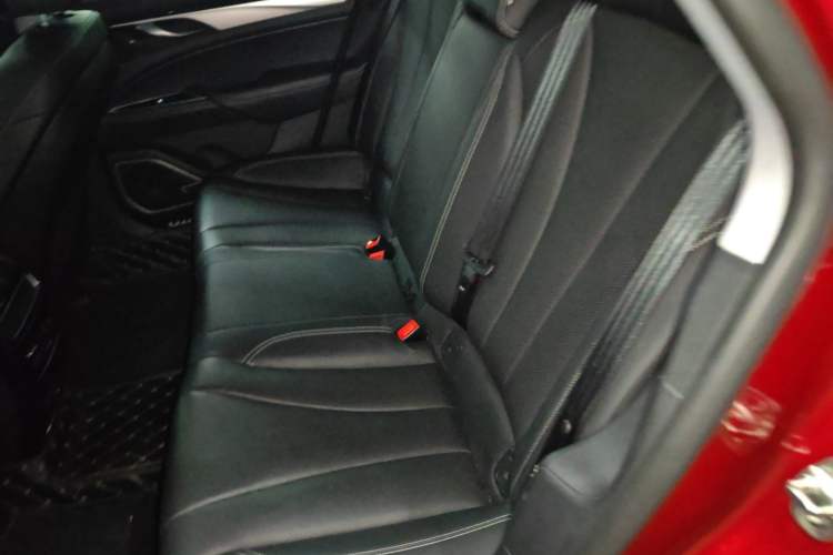 Used Geely Auto Emgrand GT 2018 1.5T MHEV Yaoxiang Edition
