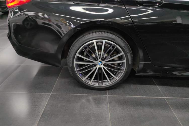 Used BMW 5 Series 2020 530Li Leading Model M Sport Package
