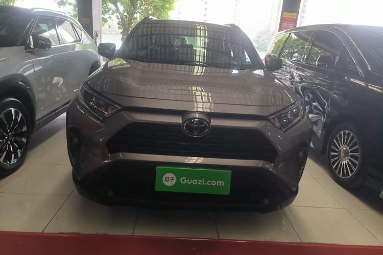 Used Toyota RAV4 2023 2.0L CVT Two-Wheel Drive Urban Edition
