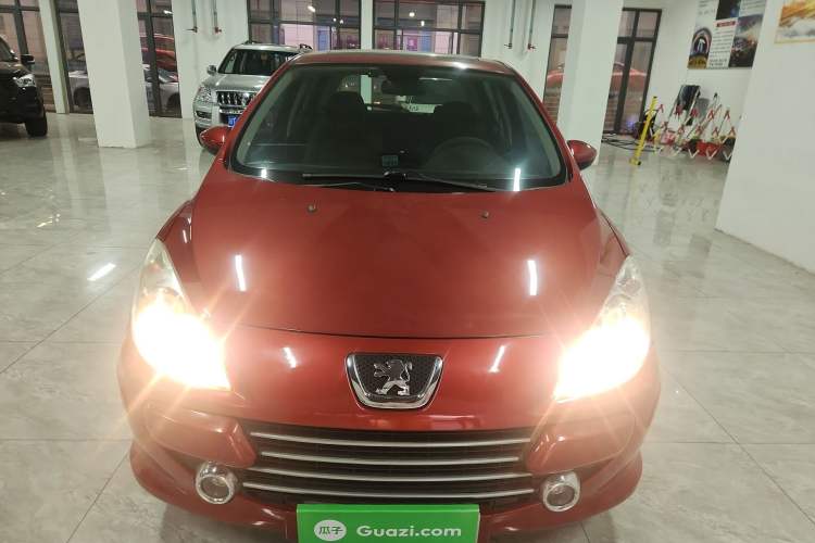 Used Peugeot 307 2013 Hatchback 1.6L Manual Comfort Edition
