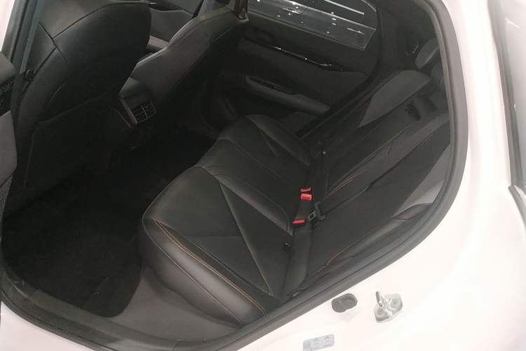 Used Changan UNI-V 2022 1.5T Prestige Version
