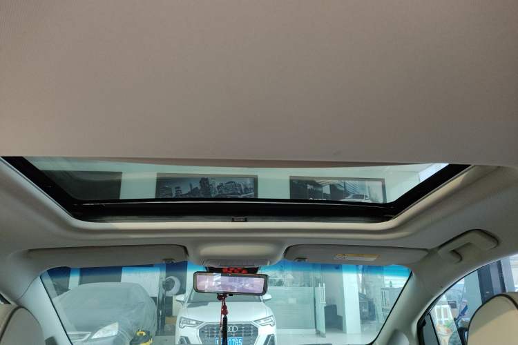 Used Buick GL8 2021 Land Cruiser Executive 652T Premium Model
