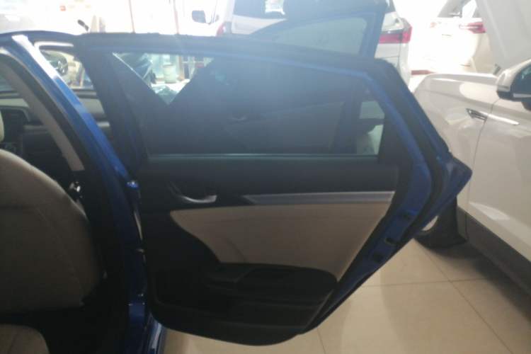 Used Honda Civic 2016 220TURBO CVT Luxury Edition
