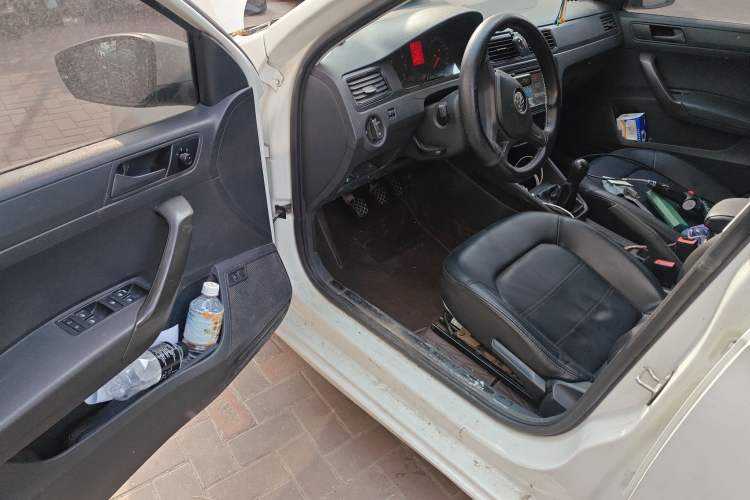 Used Volkswagen Santana 2016 1.4L Manual Fashion Edition
