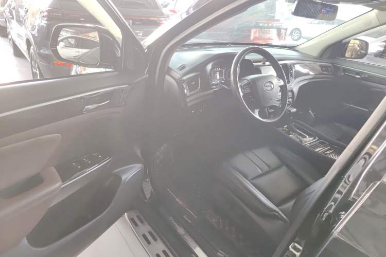 Used GAC Trumpchi GS8 2017 320T Two-Wheel Drive Luxury Edition (7 Seats)
