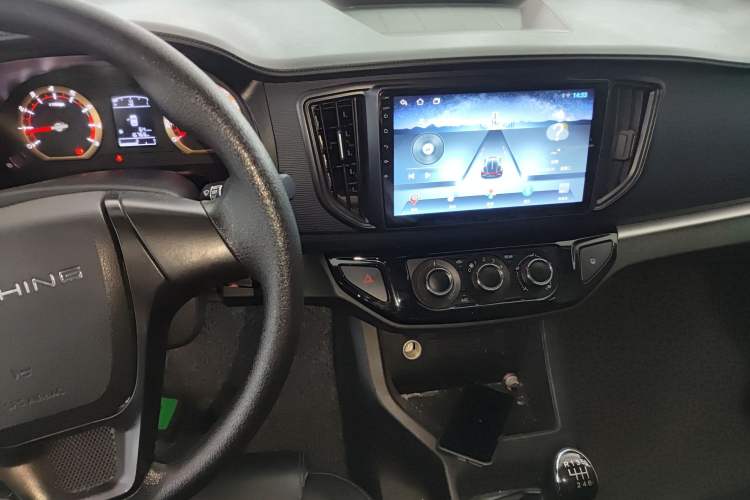 Used FORTHING Lingzhi 2025 M5 1.5T Long Wheelbase Base Model 7-Seater
