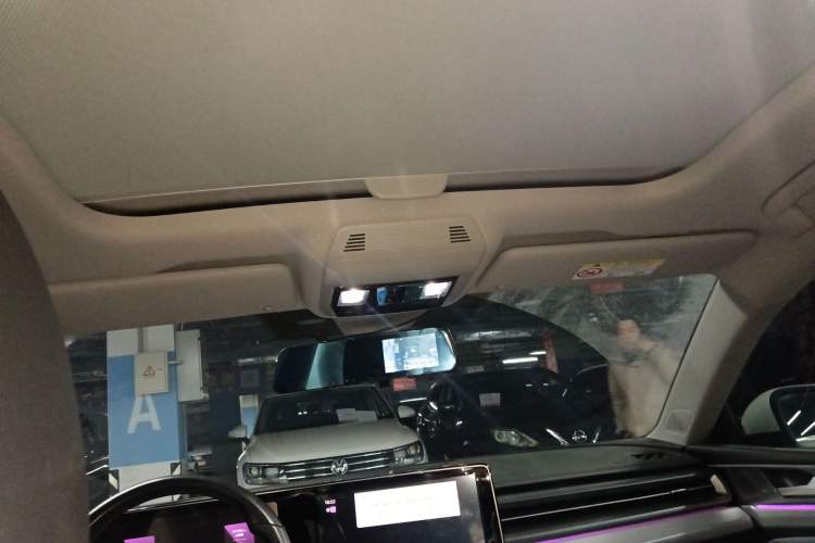 Used Volkswagen Lamando 2023 Lavida L 280TSI DSG Cool & Spicy Edition
