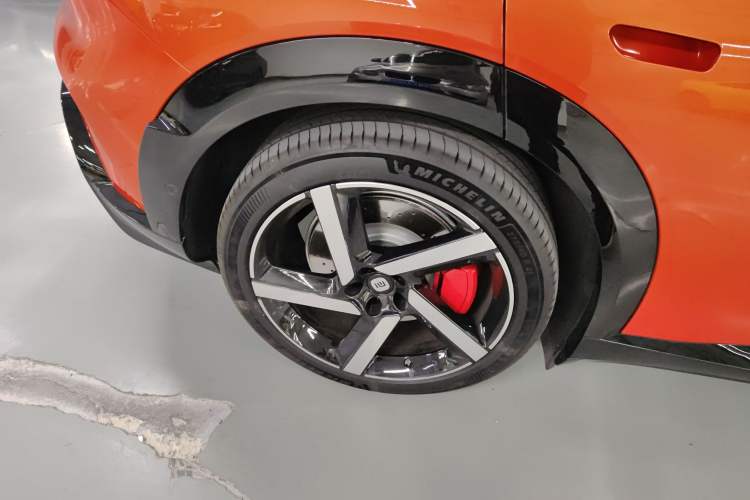 Used  YU7 2025 Ultra-Long Range High-Performance All-Wheel-Drive Max Edition