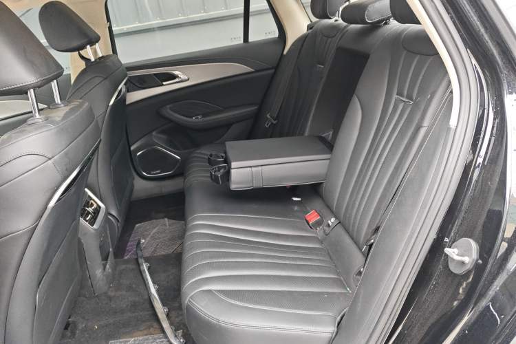 Used Hongqi H5 2023 1.5T DCT Smart Connect Flagship Edition
