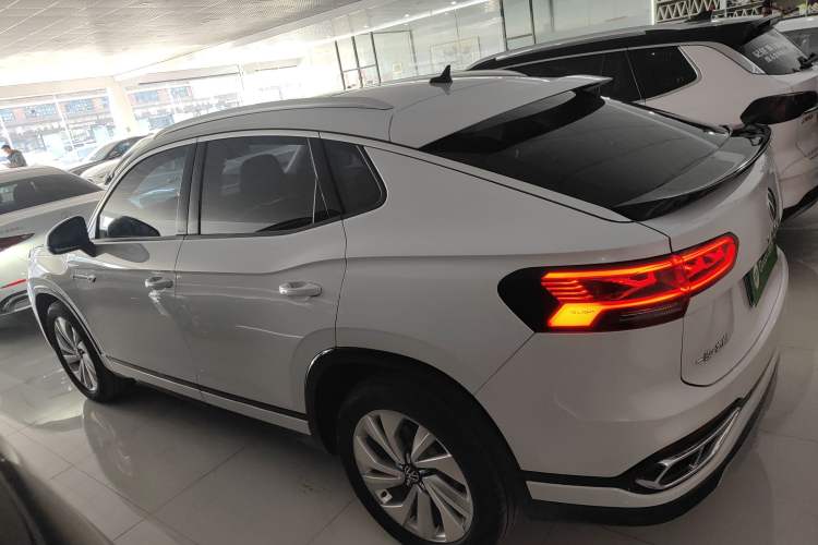 Used Volkswagen Tayron X 2020 330TSI Two-Wheel Drive Luxury Smart Connectivity Version