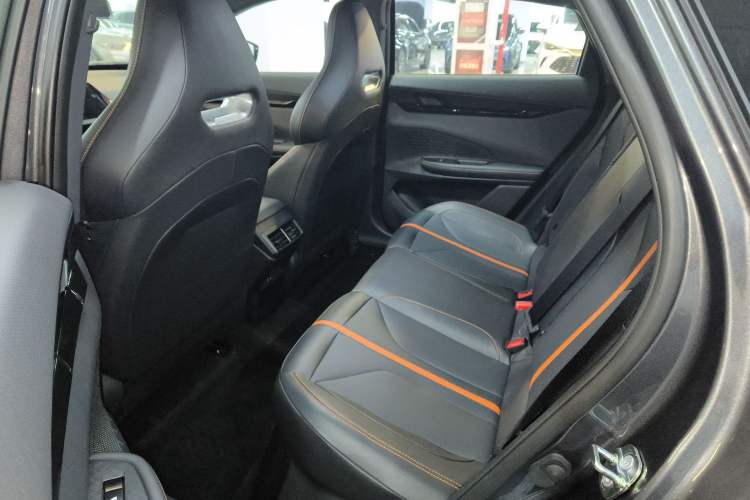 Used Changan UNI-V 2024 1.5T Luxury Edition
