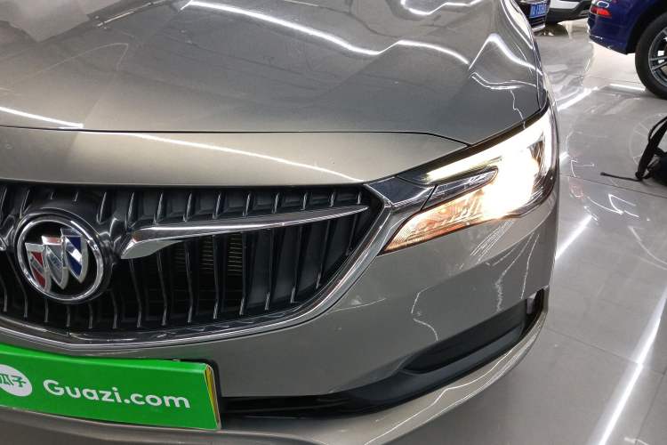 Used Buick GL6 2018 18T 5-seat Luxury Model
