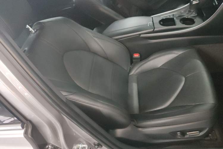 Used Toyota Avalon 2023 2.5L Luxury Edition
