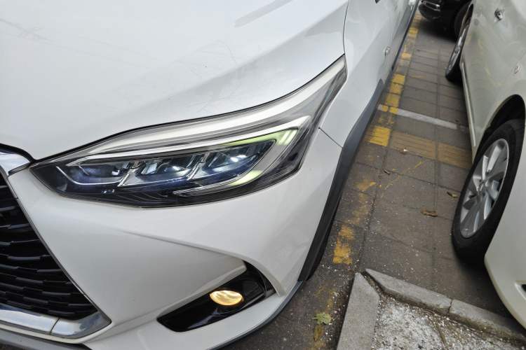 Used Toyota YARiS L 2021 X-Trail 1.5L CVT Luxury Edition
