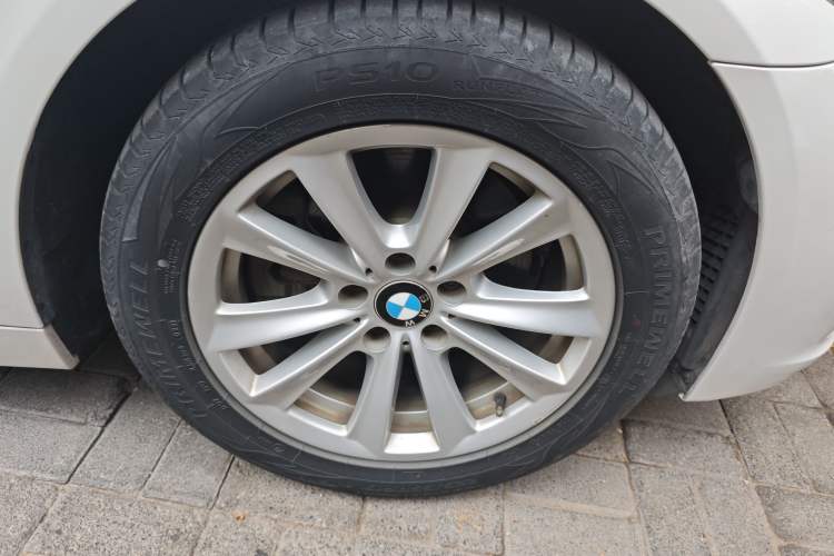 Used BMW 5 Series 2017 520Li Elegant Edition
