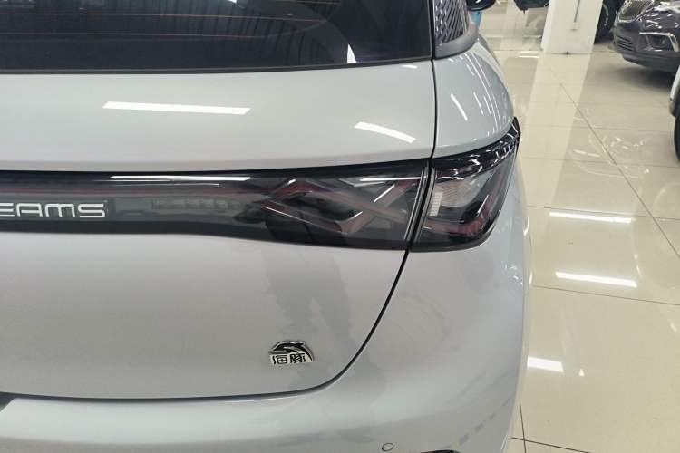 Used BYD Dolphin 2021 405 km Free Version
