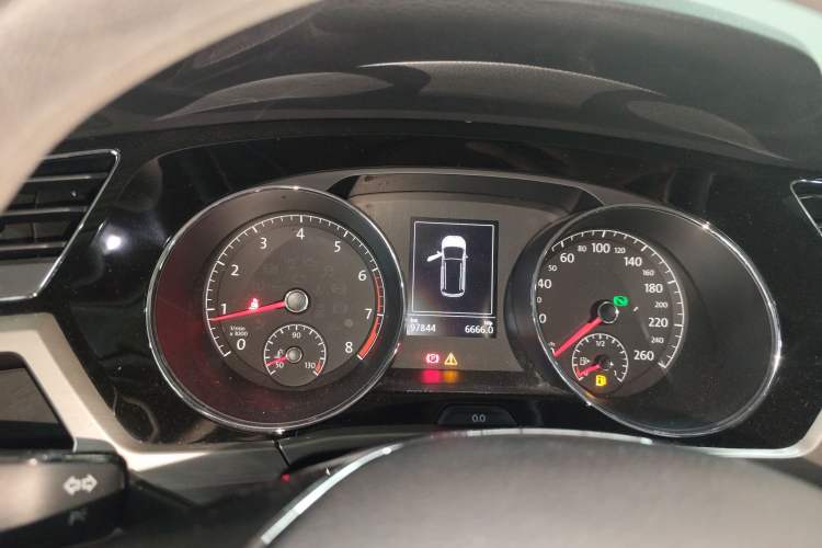 Used Volkswagen Touran 2018 Volkswagen Touran L 280TSI DSG Comfort Edition 7 Seats China V Emission Standard
