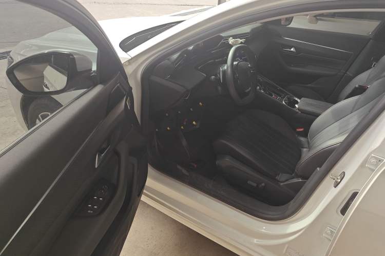 Used Peugeot 508 2022 508L 400THP PureTech Driving Control Edition
