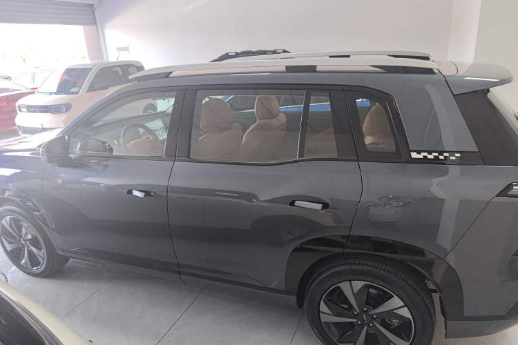 Used AION V 2024 Aion Tyrannosaurus 520 Smart Luxury Edition
