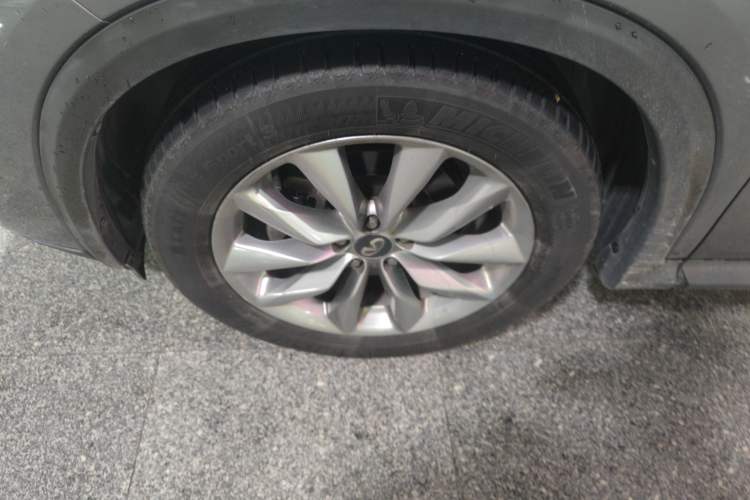 Used Infiniti QX50 2020 2.0T All-Wheel-Drive Elite Version
