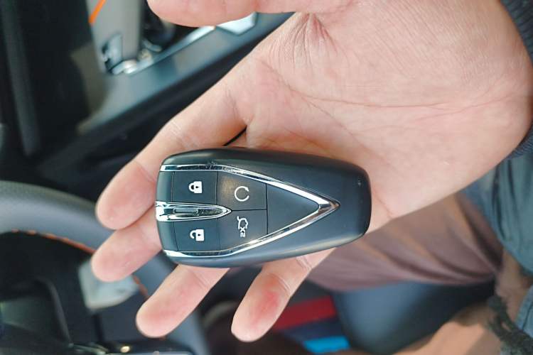 Used Changan UNI-V 2022 1.5T Prestige Version