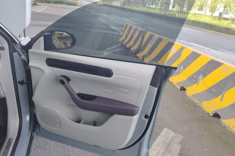 Used Leapmotor C11 2024 Range-Extended 300 Luxury Edition
