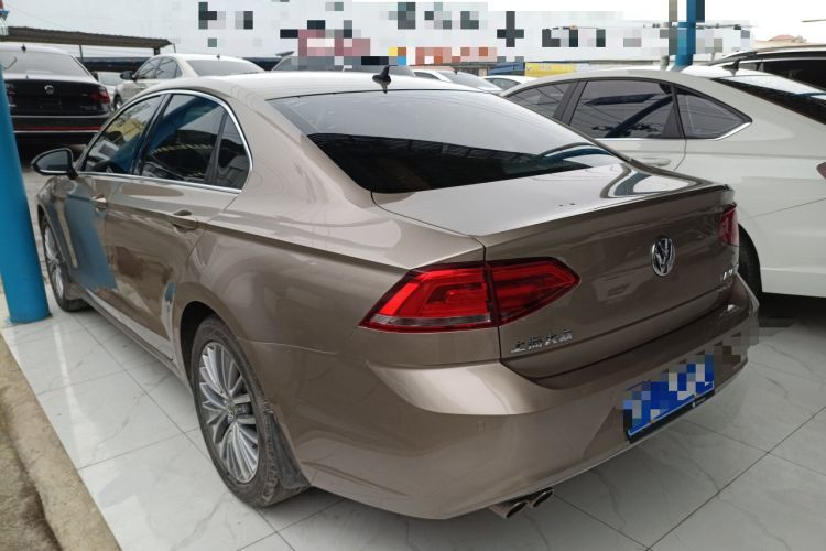 Used Volkswagen Lamando 2015 280TSI DSG Luxury Edition
