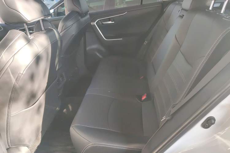 Used Toyota Wildlander 2023 2.0L CVT Four-Wheel Drive Luxury PLUS Edition