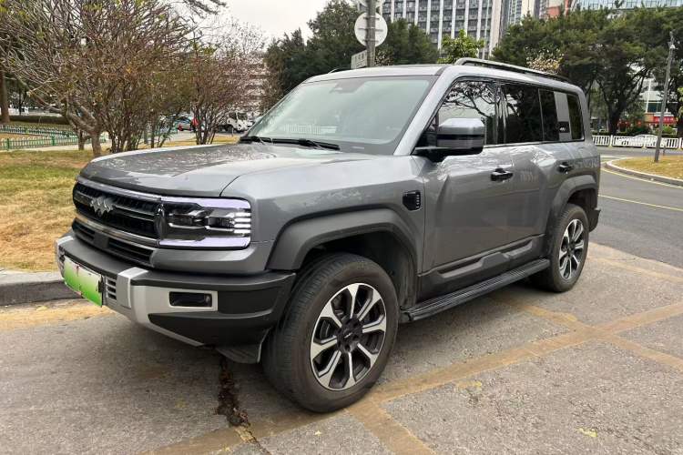 Used Formula Leopard Leopard 5 2023 Navigator Edition