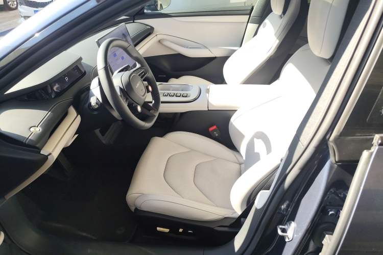 Used  SU7 2024 Rear-Drive Ultra-Long Range Advanced Pro-Level Intelligent Driving Version
