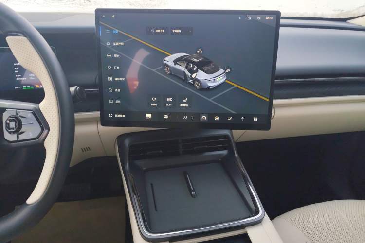 Used Lynk & Co 07 2024 EM-P 126 Long-Range Ultra
