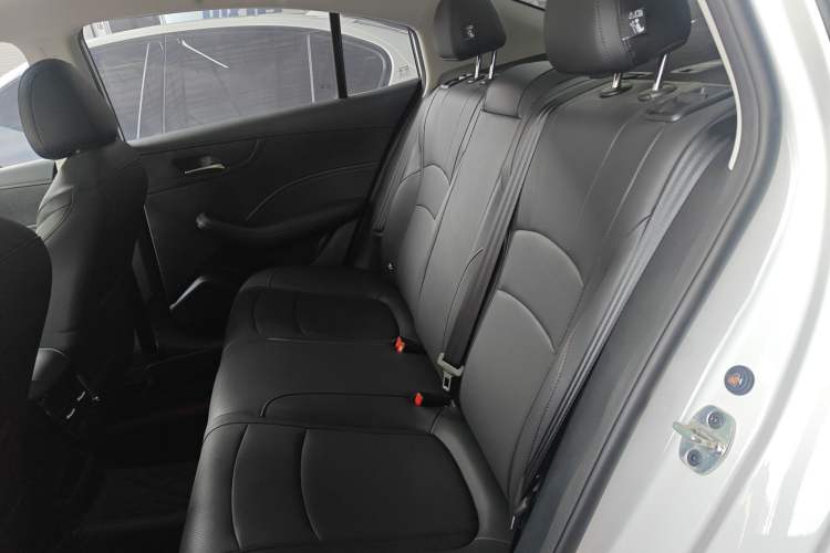 Used Roewe i5 2023 1.5L CVT Luxury Edition