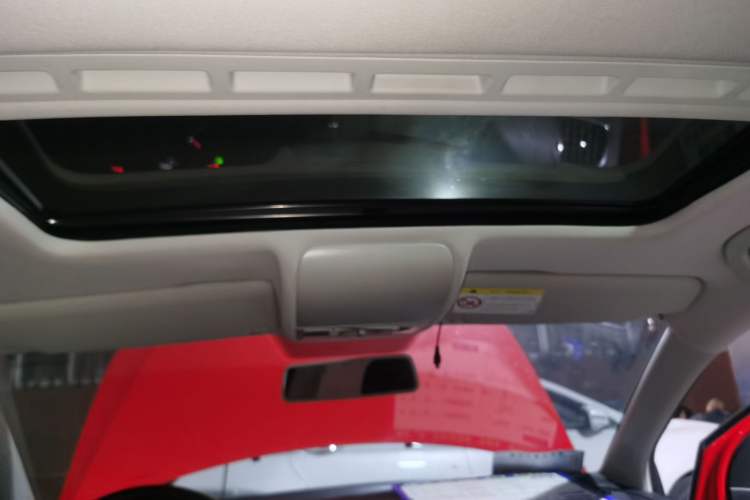 Used Volkswagen Polo 2016 1.6L Automatic Comfort Model
