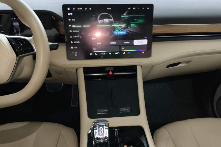 Used Hima AITO M7 2024 1.5T Intelligent Driving 4WD Max Edition 5 Seats
