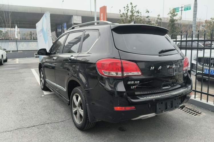 Used Haval H6 2016 Upgraded Model 1.5T Automatic Two-Wheel Drive Prestige Version
