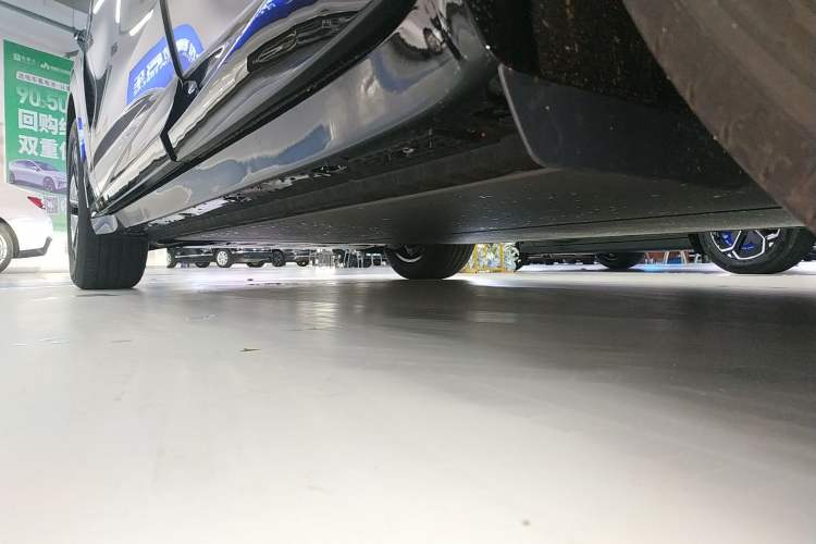 Used  YU7 2025 Ultra-Long Range Rear-Wheel Drive Version
