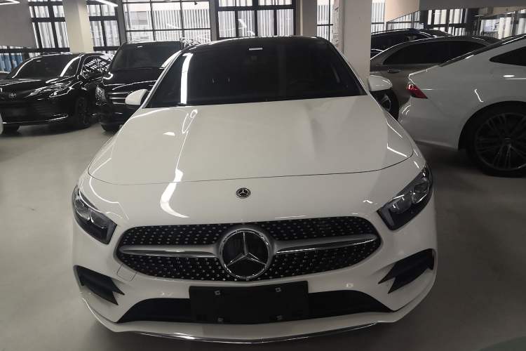 Used Mercedes-Benz A-Class 2022 Revised Version A 200 L Sport Sedan Fashionable Style
