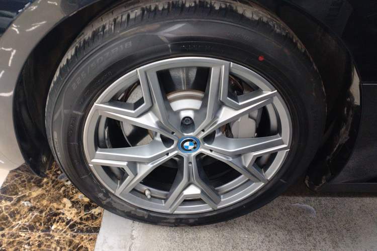Used BMW i3 2024 eDrive 35 L
