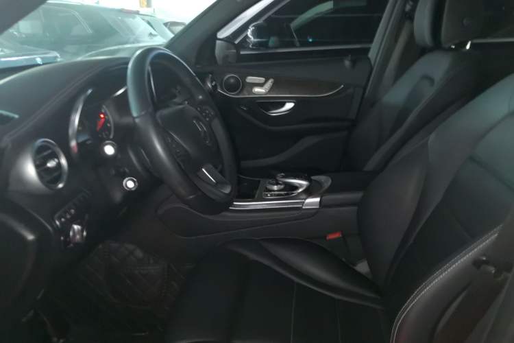 Used Mercedes-Benz GLC 2017 GLC 300 4MATIC Sport Edition
