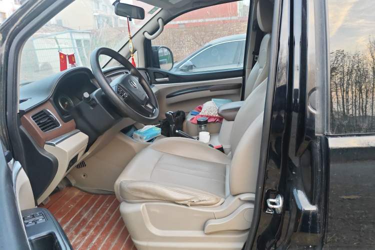 Used FORTHING Lingzhi 2020 M5L 1.6L Luxury 7-Seater