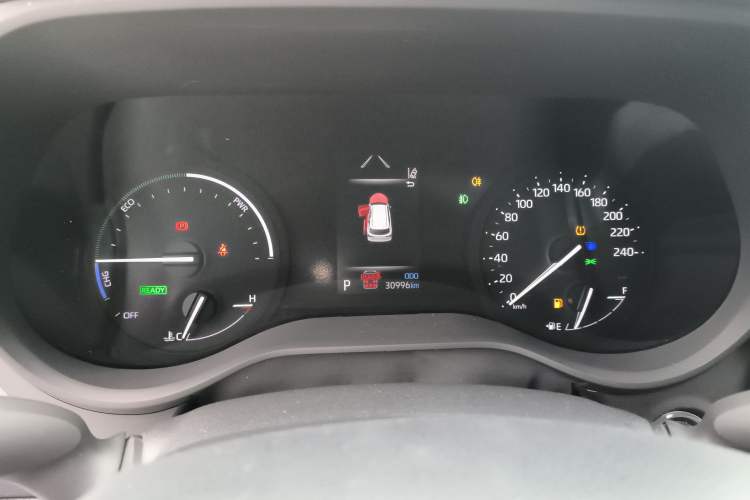 Used Toyota Granvia 2024 2.5L Hybrid Luxury Edition