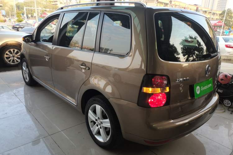 Used Volkswagen Touran 2015 1.4T DSG Comfort Edition 5 Seats