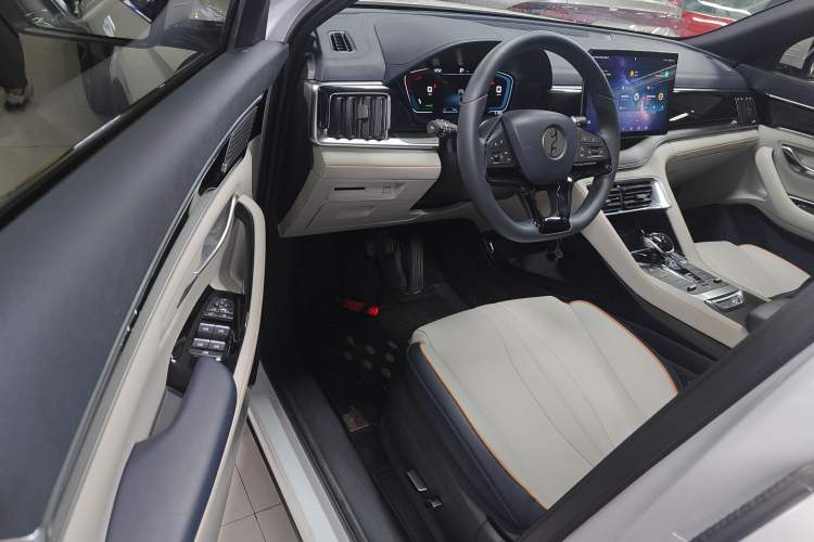 Used BYD Song PLUS New Energy 2021 DM-i 110KM Flagship Model
