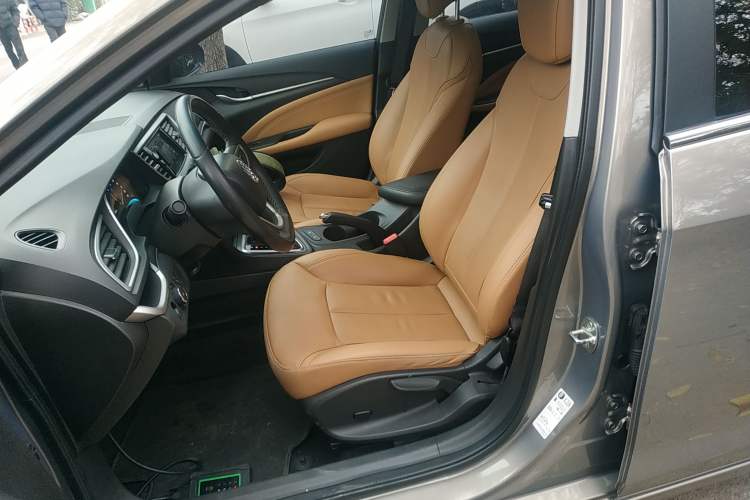 Used Buick GT 2019 18T Automatic Connected Flagship Version China V Standard
