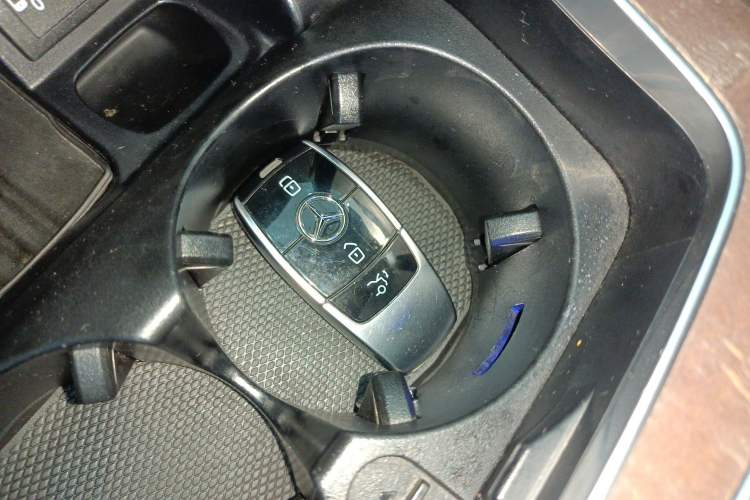 Used Mercedes-Benz E-Class 2019 E 260 L
