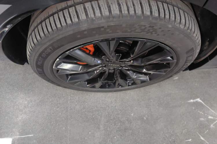 Used Zeekr 7X 2025 100 kWh Long-Range Rear-Wheel Drive with Intelligent Driving Features