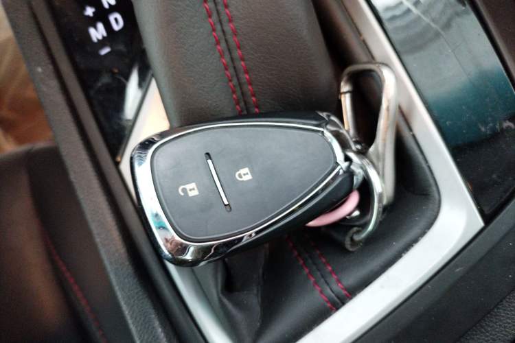 Used Chevrolet Orlando 2020 Light Hybrid Redline 530T Automatic Enjoyment Edition (5+2 Models)
