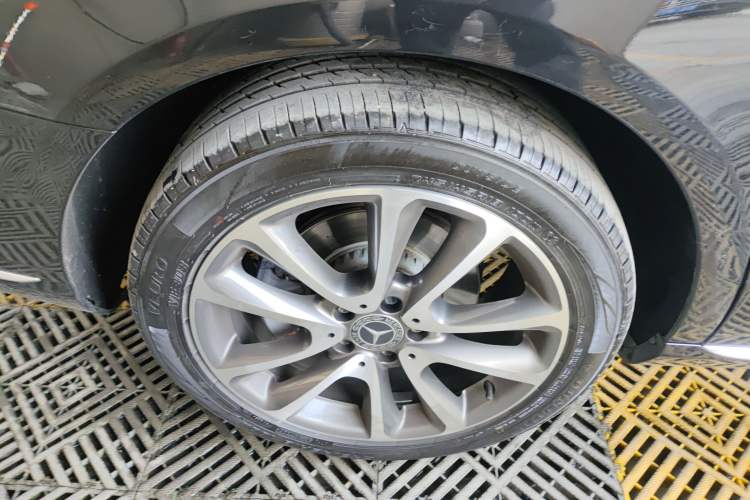 Used Mercedes-Benz E-Class 2018 Facelifted E 300 L Stylish Version
