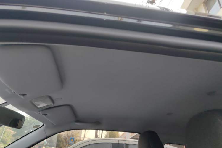 Used Chery QQ Ice Cream 2022 170km Sundae Phosphate Lithium-Ion
